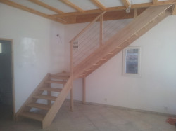 Escalier bois dans le Limousin